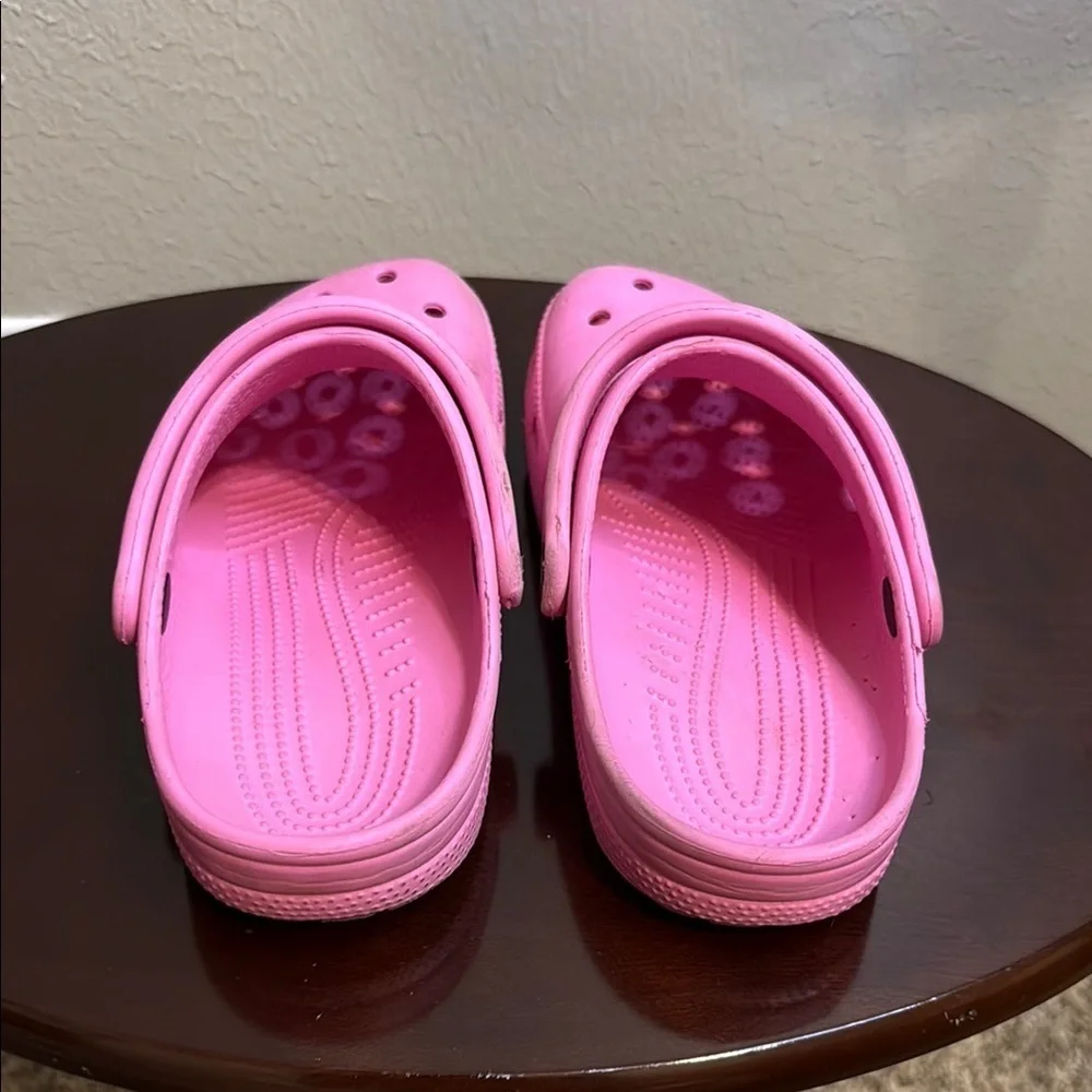 CROCS Pink Sandals Lightweight Ventilated Design